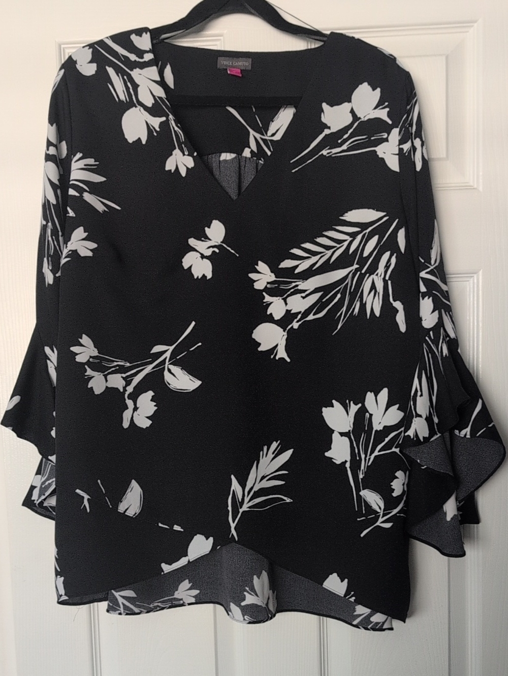 Black Floral V-Neck Ruffle Sleeve Blouse 1x Crossover Hem